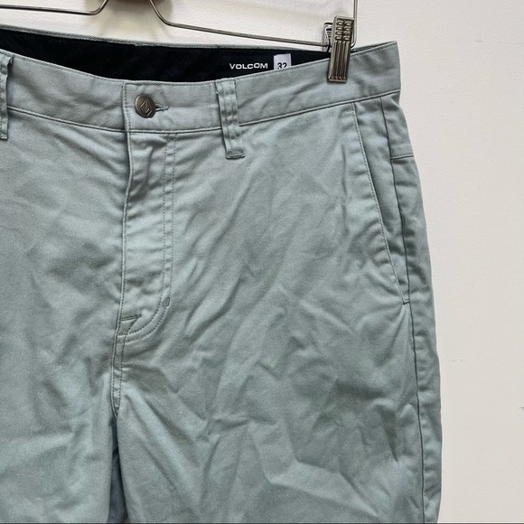 Volcom Shorts - Picture 3 of 11